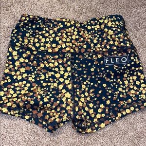 XS Fleo Shorts